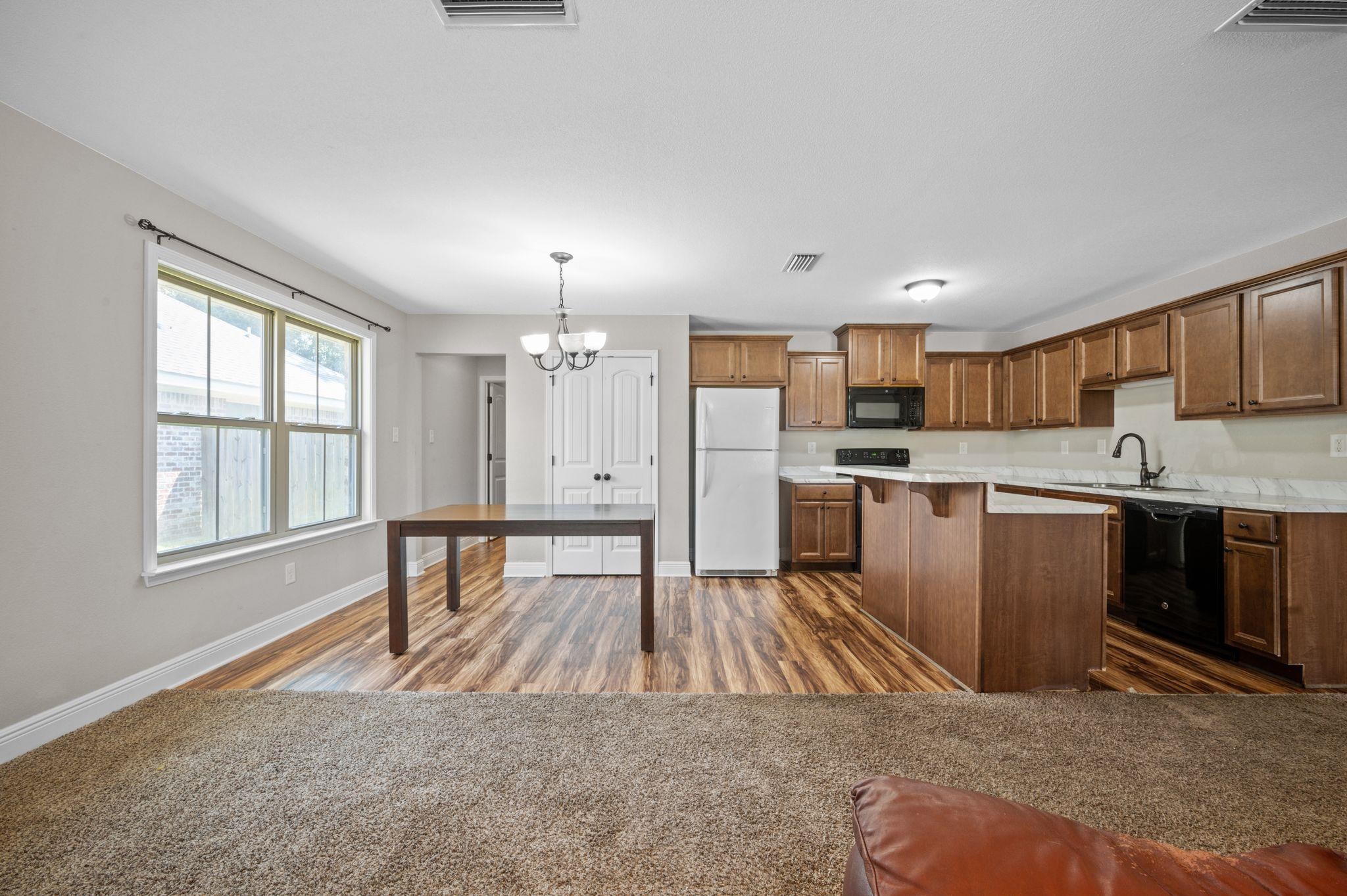 1336 Majesty Loop Foley, AL 36535 - Photo 9 of 18 Kitchen