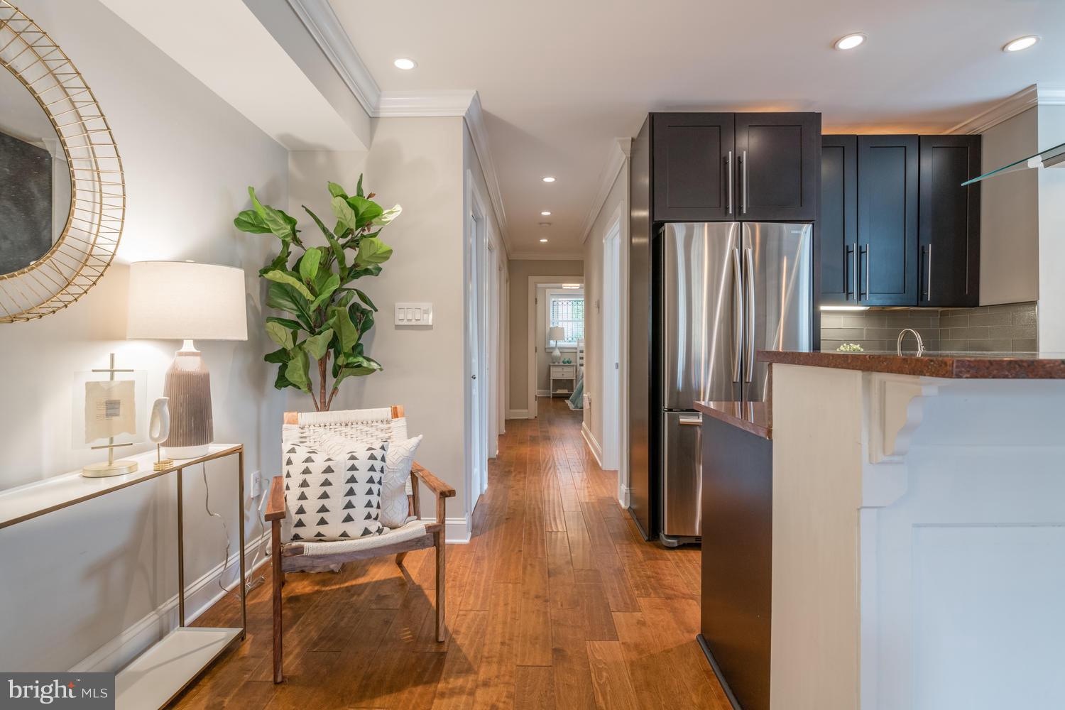 132 18th Street Southeast, Unit 1 Washington, DC 20003 - Photo 18 of 30 Interior (General)