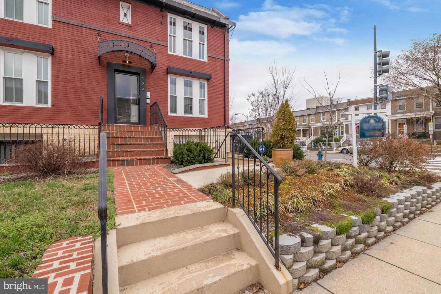 132 18th Street Southeast, Unit 1 Washington, DC 20003 - Photo 3 of 30 Exterior (Front)