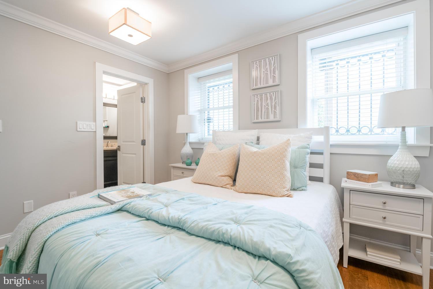 132 18th Street Southeast, Unit 1 Washington, DC 20003 - Photo 27 of 30 Bedroom (Master)