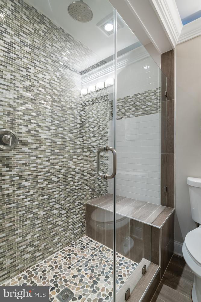 132 18th Street Southeast, Unit 1 Washington, DC 20003 - Photo 30 of 30 Bath (Master)