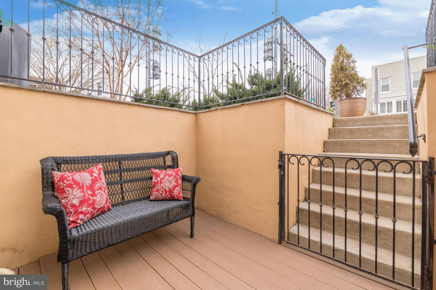 132 18th Street Southeast, Unit 1 Washington, DC 20003 - Photo 5 of 30 Exterior (Front)