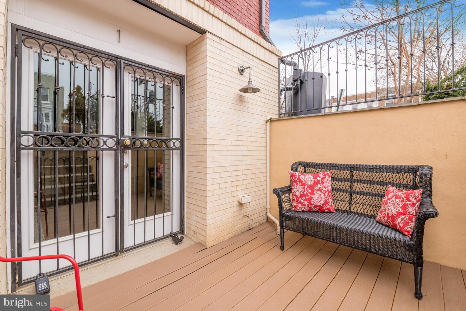 132 18th Street Southeast, Unit 1 Washington, DC 20003 - Photo 6 of 30 Exterior (Front)