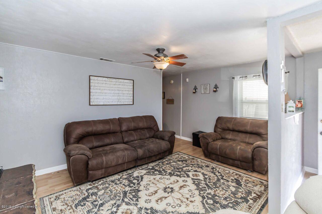 1502 Southwest 48th Avenue Amarillo, TX 79110 - Photo 4 of 13 LIVING ROOM VIEW 2_preview