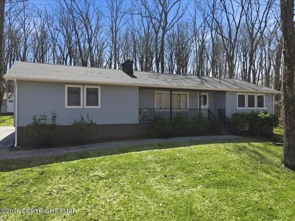 a view of backyard of house