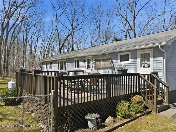 $339,900 | 20 Huckleberry Drive, East Stroudsburg, PA 18302