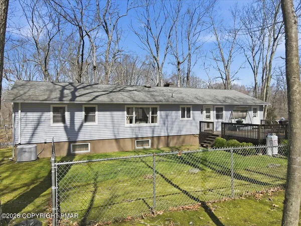$339,900 | 20 Huckleberry Drive, East Stroudsburg, PA 18302