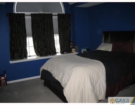 533 Edpas Road New Brunswick, NJ 08901 - Photo 7 of 10
