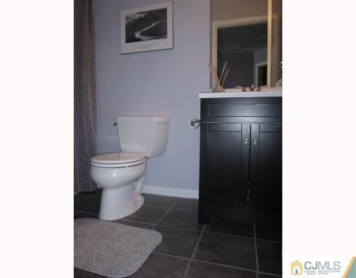 533 Edpas Road New Brunswick, NJ 08901 - Photo 8 of 10