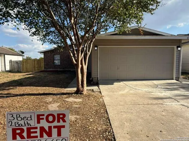 $2,000 | 8307 Maple Ridge Drive, San Antonio, TX 78239