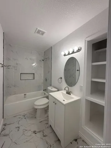 $2,000 | 8307 Maple Ridge Drive, San Antonio, TX 78239