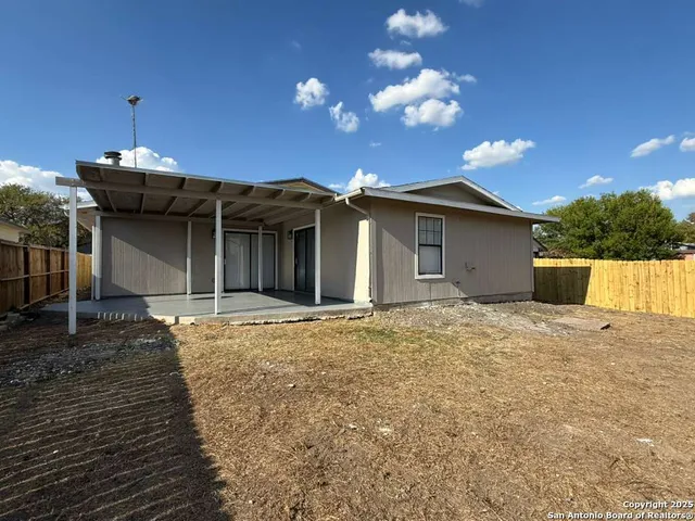 $2,000 | 8307 Maple Ridge Drive, San Antonio, TX 78239