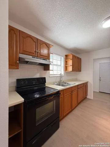 $2,000 | 8307 Maple Ridge Drive, San Antonio, TX 78239