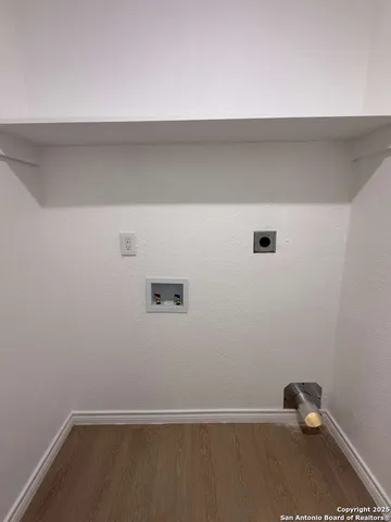 $2,000 | 8307 Maple Ridge Drive, San Antonio, TX 78239