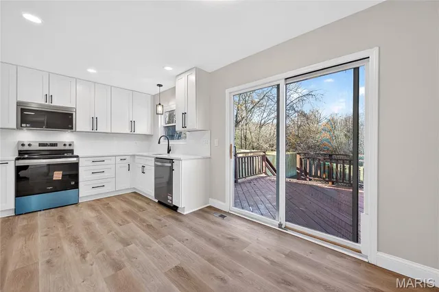 $2,590 | 1447 Pepperdine Court, Ballwin, MO 63021