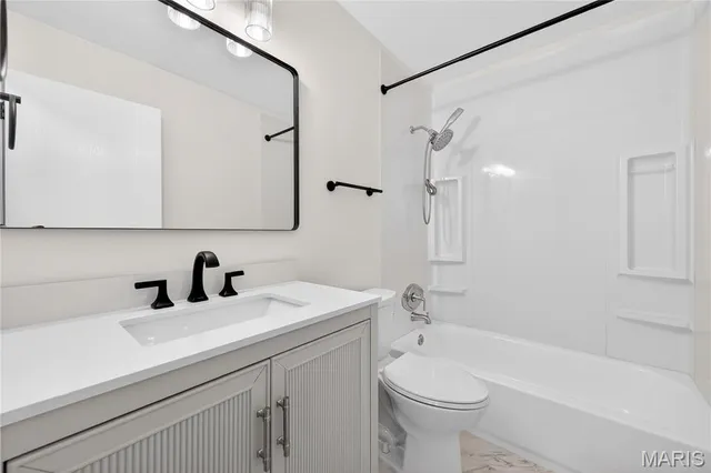 $2,590 | 1447 Pepperdine Court, Ballwin, MO 63021