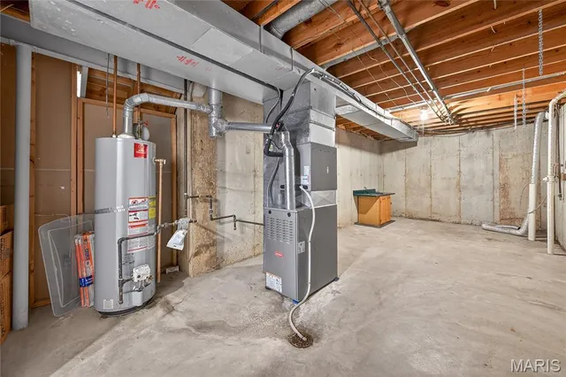 $2,590 | 1447 Pepperdine Court, Ballwin, MO 63021