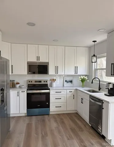 $2,590 | 1447 Pepperdine Court, Ballwin, MO 63021