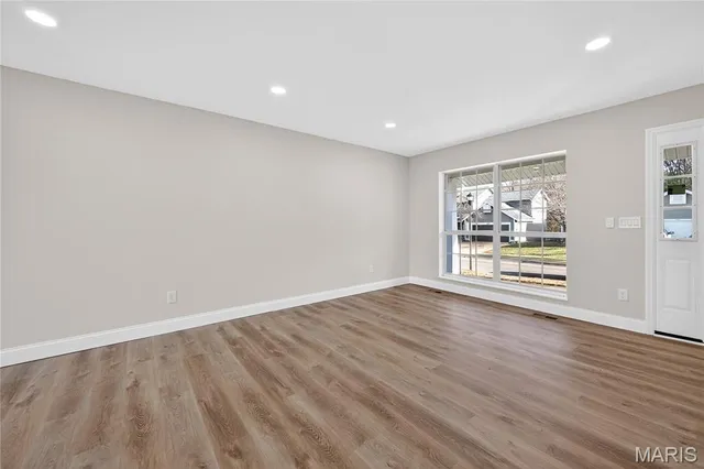 $2,590 | 1447 Pepperdine Court, Ballwin, MO 63021