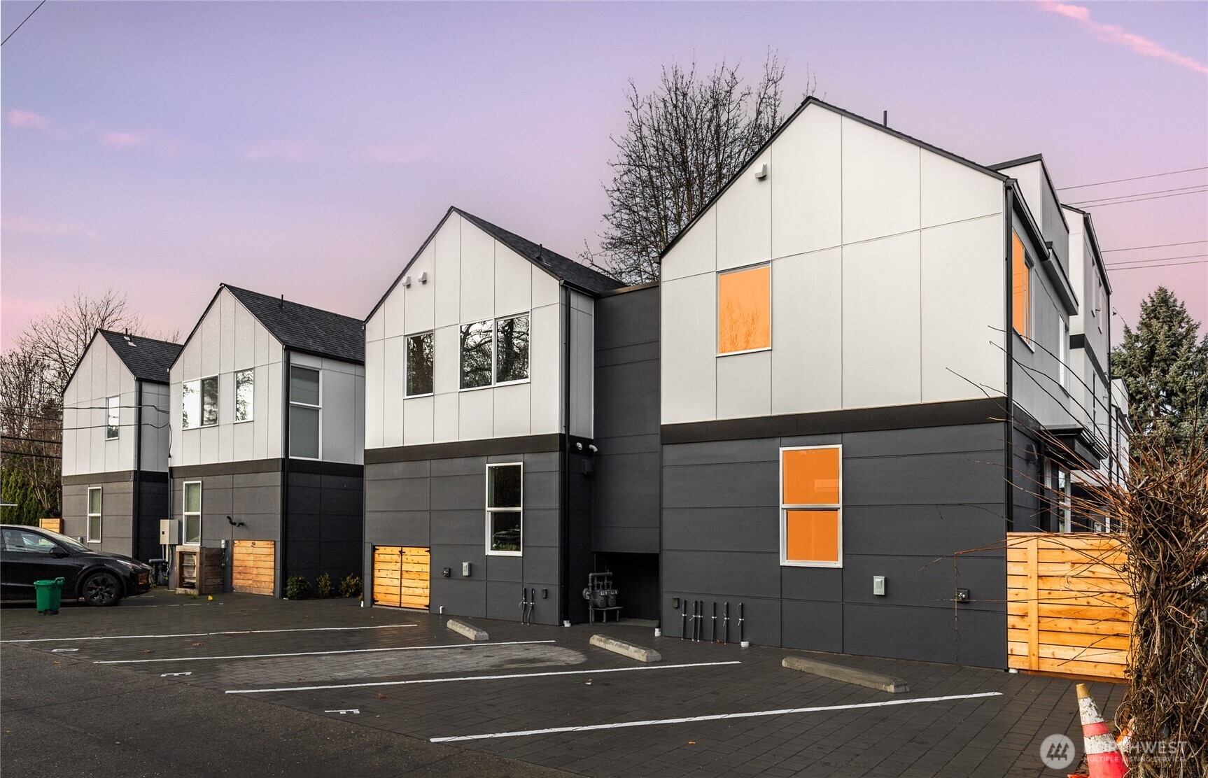 805 South Sullivan Street Seattle, WA 98108 - Photo 20 of 20 a view of a house with a street