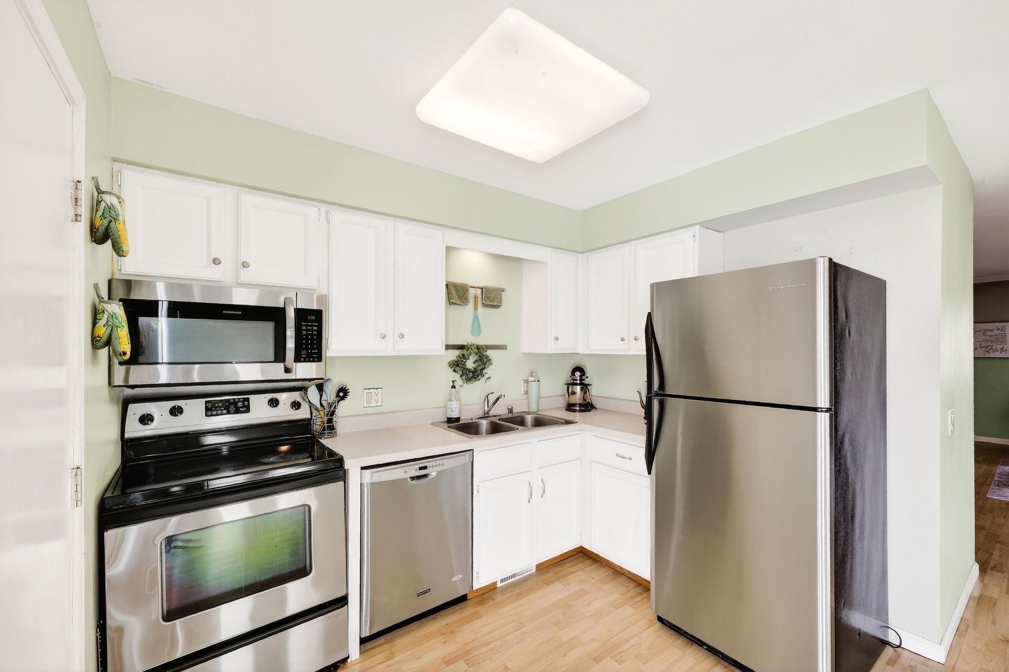 6955 Park Ridge Drive Madison, WI 53719 - Photo 12 of 54