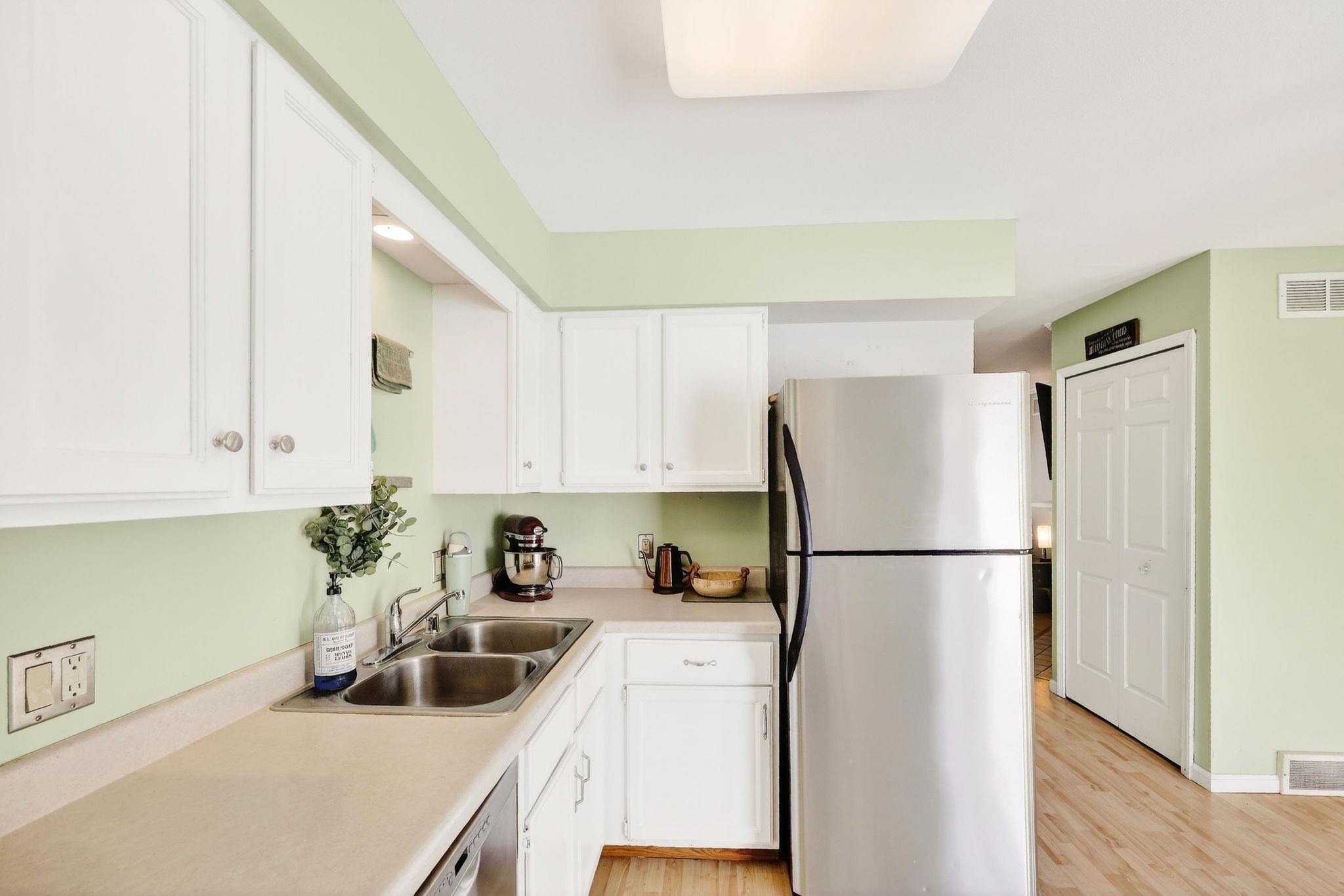 6955 Park Ridge Drive Madison, WI 53719 - Photo 13 of 54