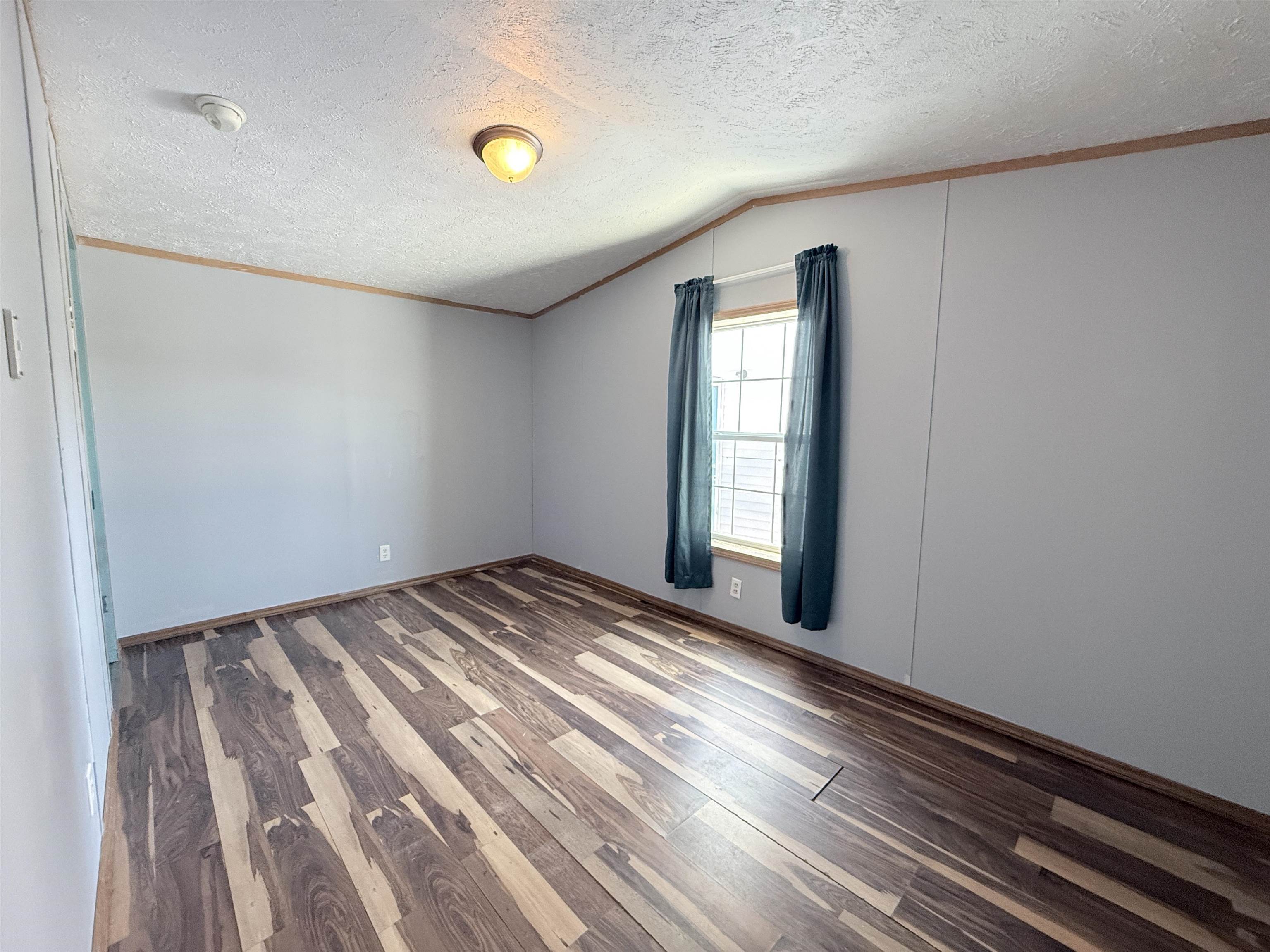 4056 Middle Road Clarendon, VT 05759 - Photo 28 of 40