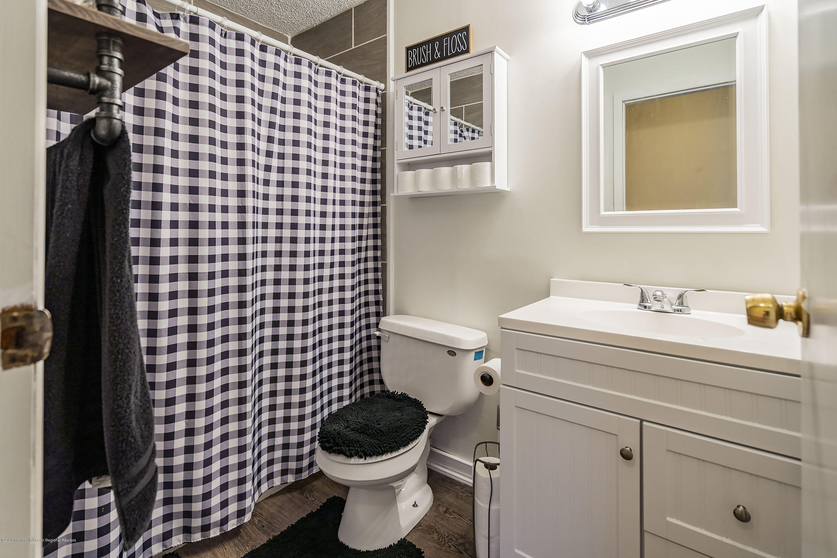 138 Village Drive Barnegat, NJ 08005 - Photo 17 of 24 1P Lavatory