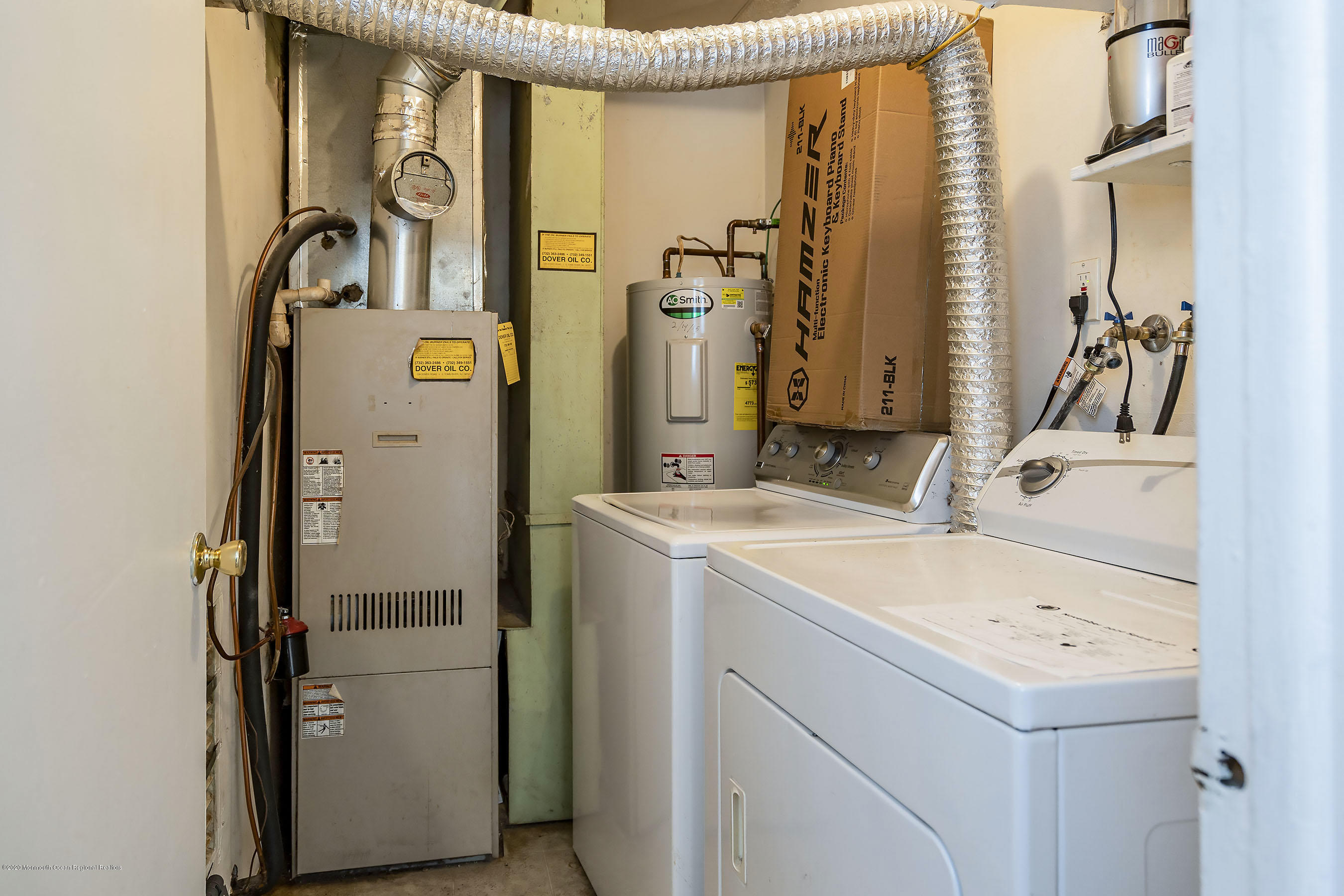 138 Village Drive Barnegat, NJ 08005 - Photo 18 of 24 1Q Laundry