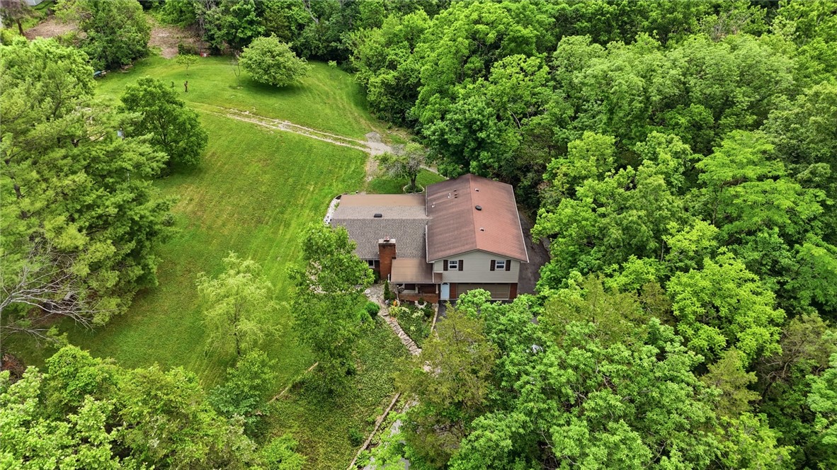 7606 Old Stage Road Waynesville, OH 45068 - Photo 3 of 64