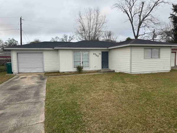 $1,150 | 3726 Bowling Lane, Orange, TX 77630