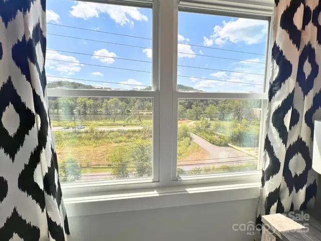 $679,000 | 1057 Riverside Drive, Asheville, NC 28804