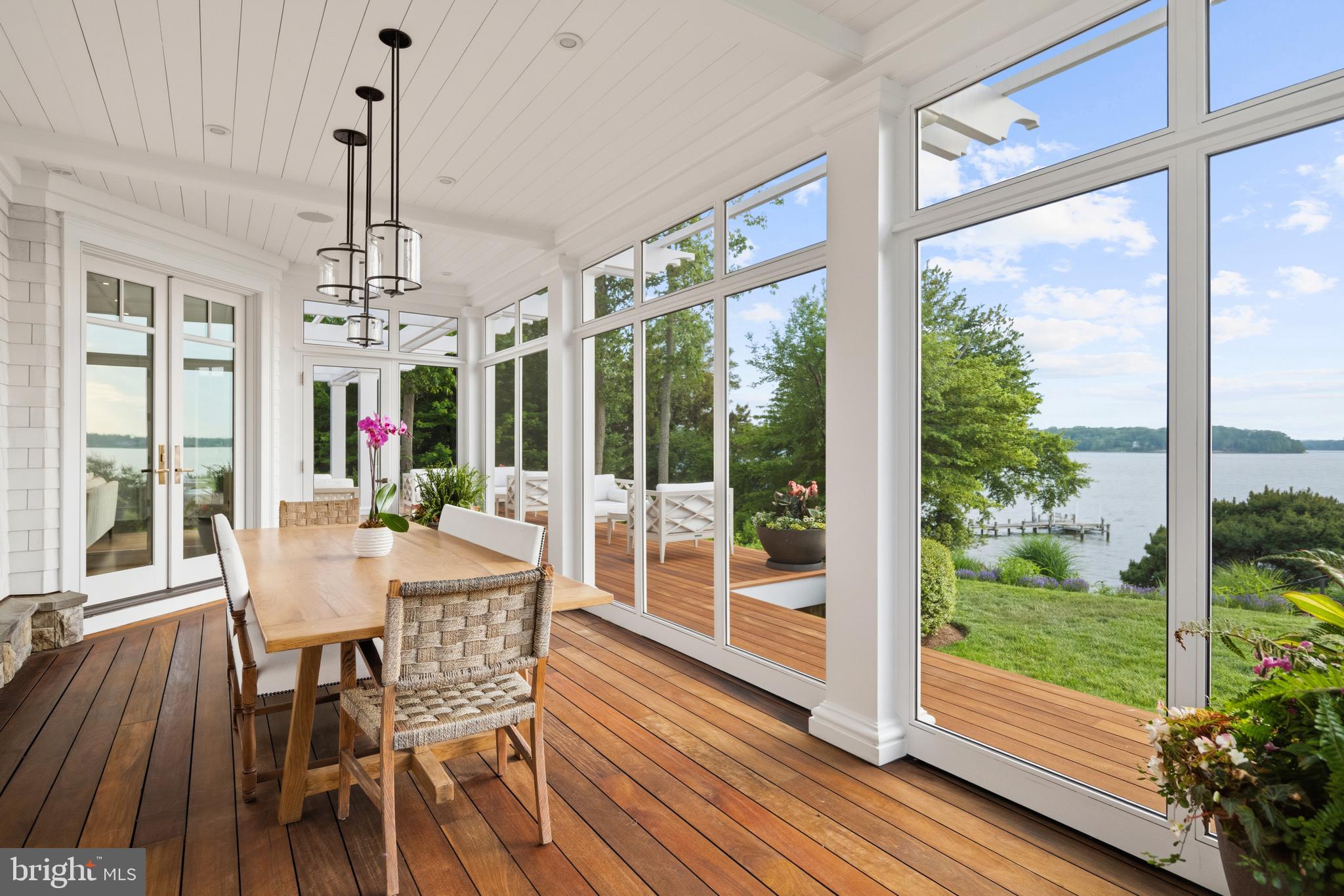 3344 Harness Creek Road Annapolis, MD 21403 - Photo 28 of 50 Screened porch
