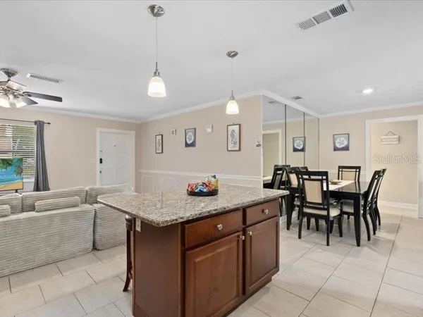 $3,350 | 2226 Fairfield Avenue, Sarasota, FL 34232