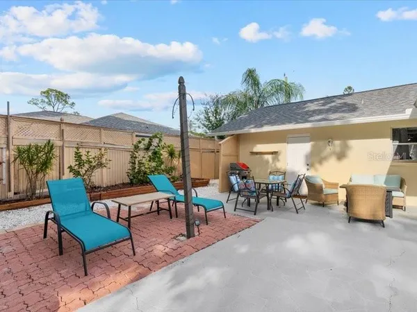 $3,350 | 2226 Fairfield Avenue, Sarasota, FL 34232