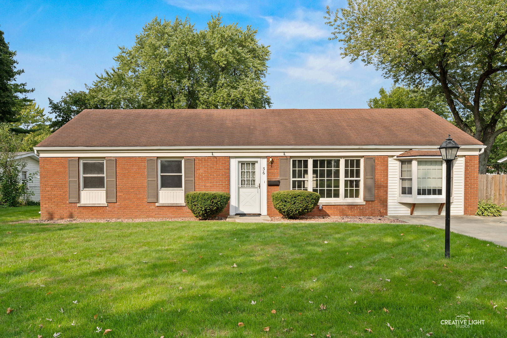 36 Woodridge Road Montgomery, IL 60538 - Photo 2 of 23
