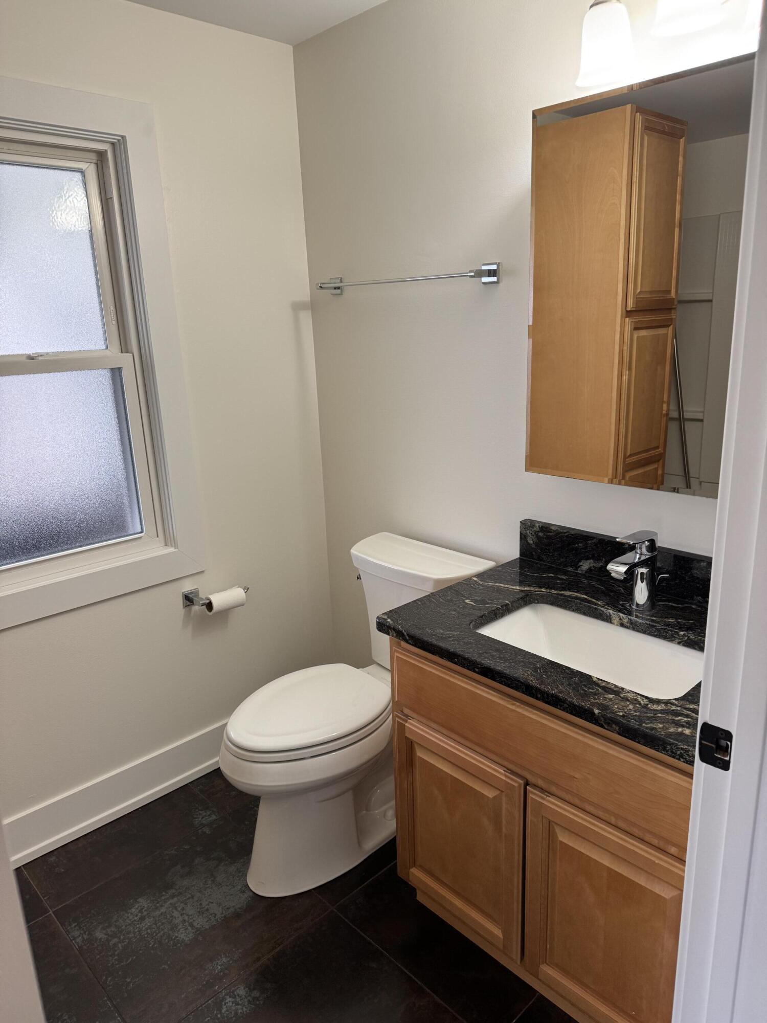 4763 Fontana Beach Road, Unit 4762 Polk, WI 53086 - Photo 92 of 100 Bathroom-Main level