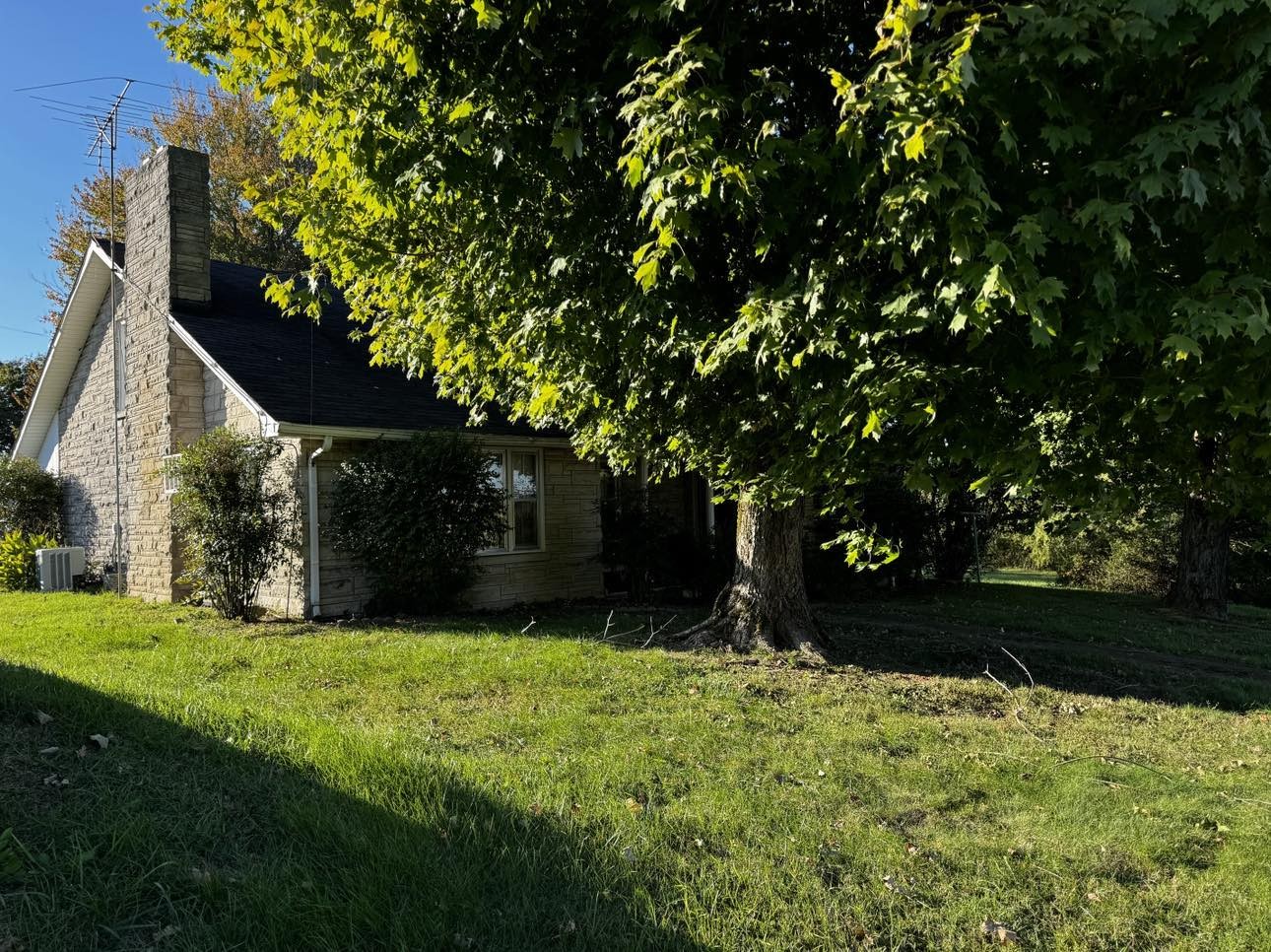 7635 Scottsville Road Lafayette, TN 37083 - Photo 3 of 17 Gallery Image 3