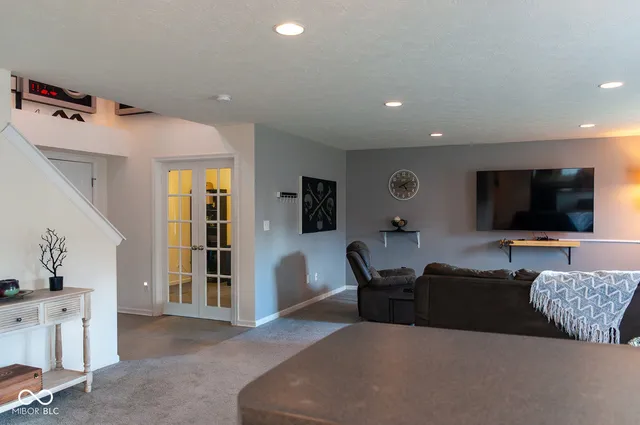 $305,000 | 2478 Cedarmill Drive, Franklin, IN 46131