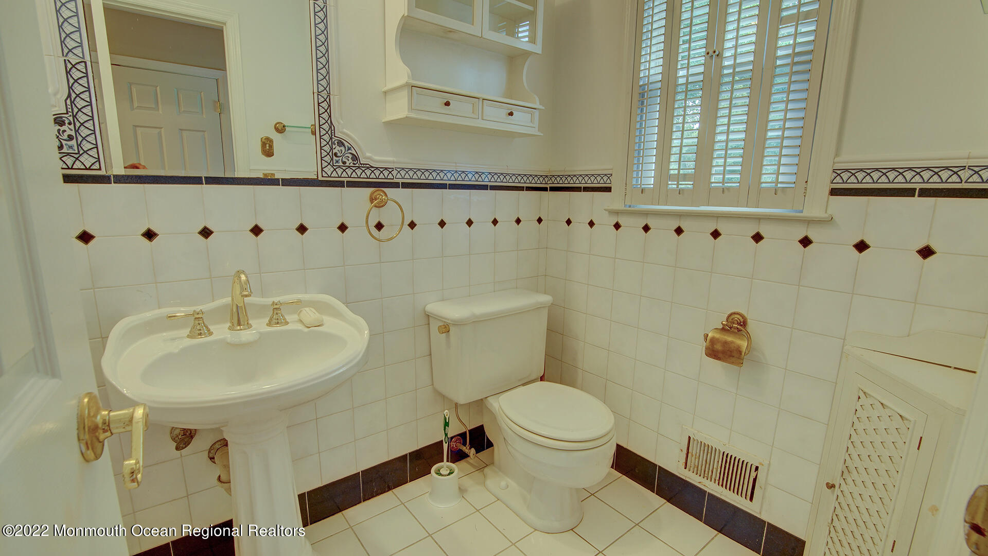 52 Bunker Hill Road Freehold, NJ 07728 - Photo 18 of 37 DSC09593And8more
