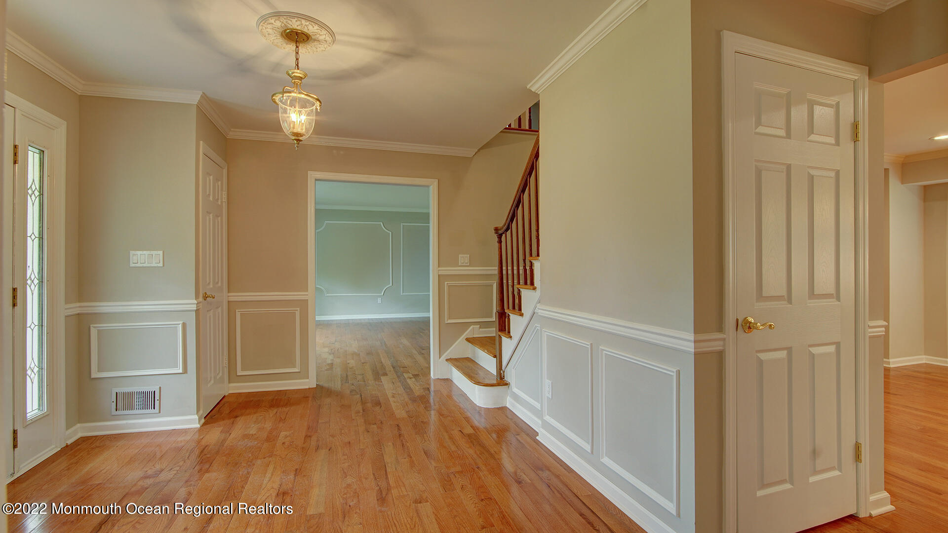 52 Bunker Hill Road Freehold, NJ 07728 - Photo 4 of 37 DSC09467And8more