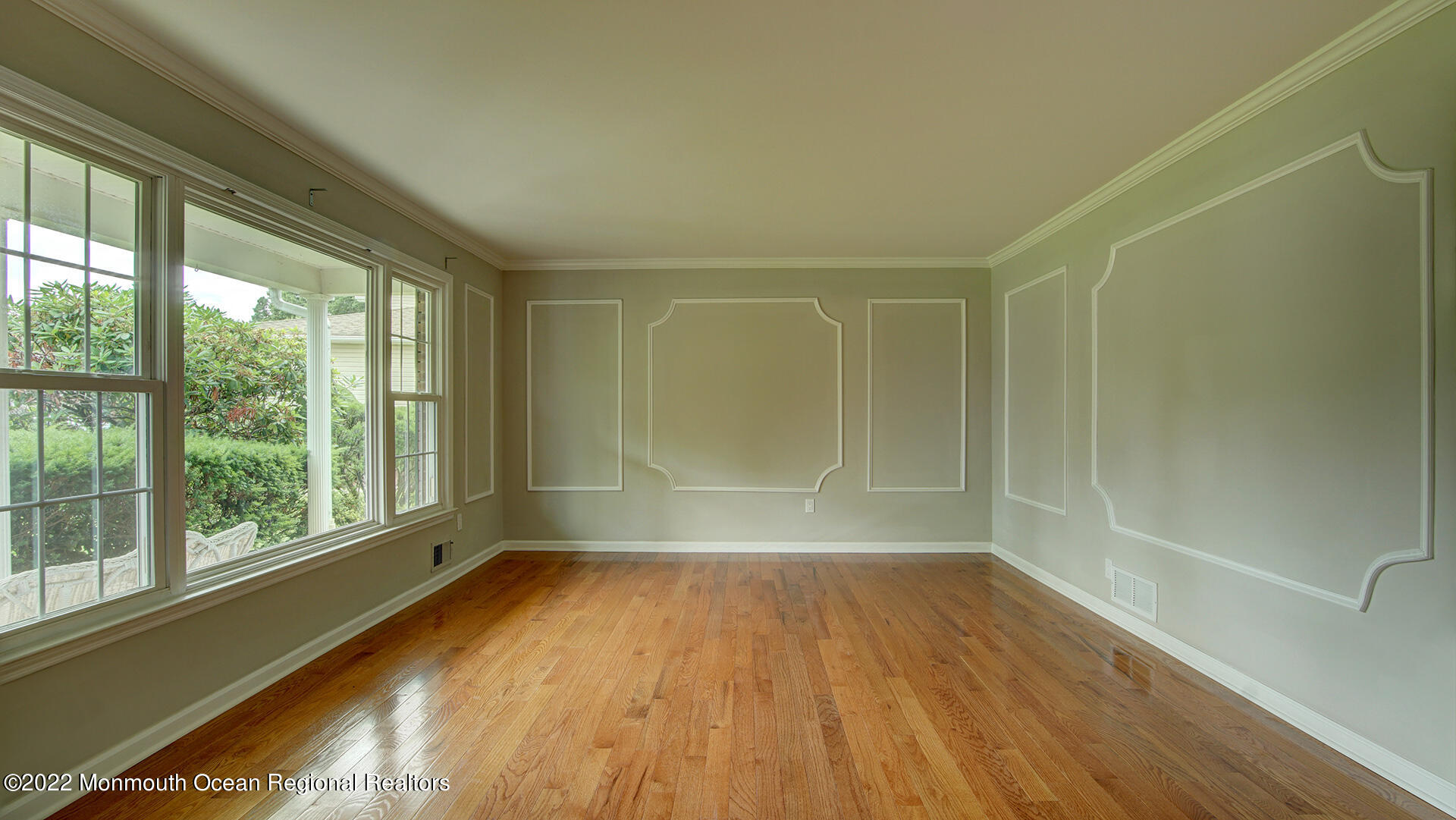 52 Bunker Hill Road Freehold, NJ 07728 - Photo 5 of 37 DSC09440And8more