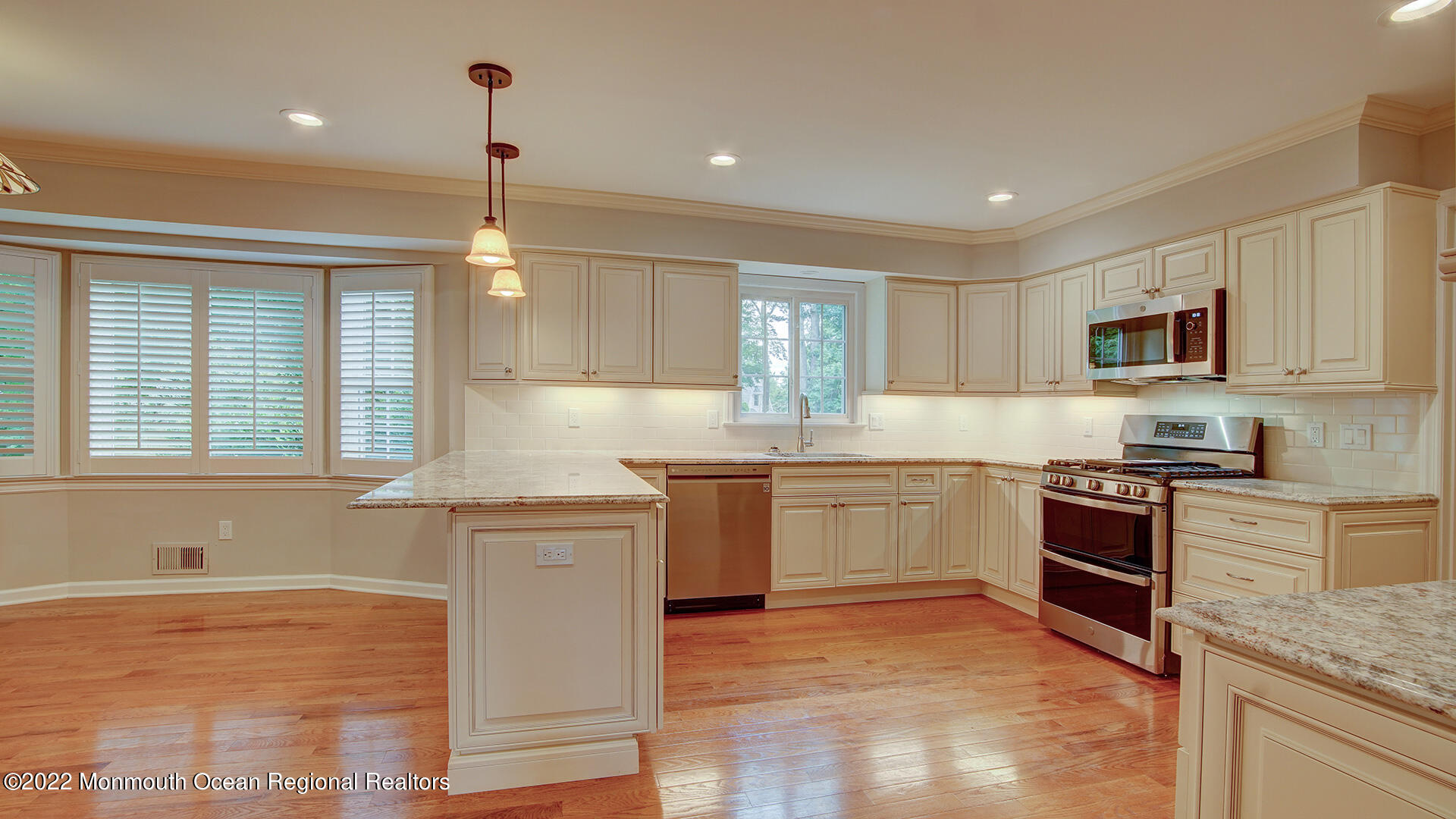52 Bunker Hill Road Freehold, NJ 07728 - Photo 9 of 37 DSC09494And8more