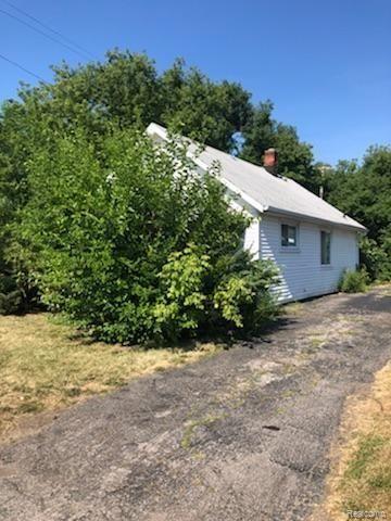 3733 Spruce Street Inkster, MI 48141 - Photo 3 of 10
