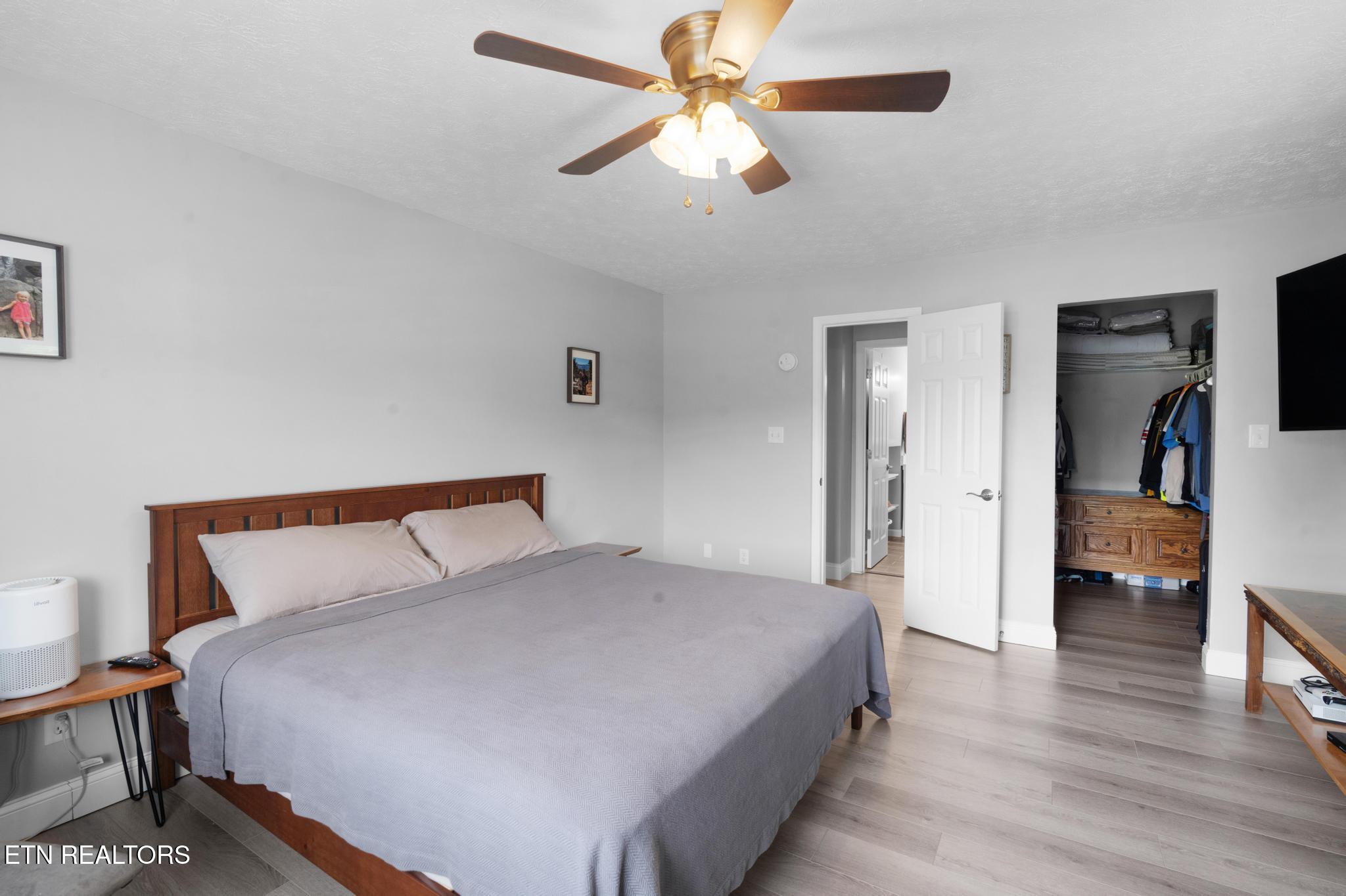 133 Mj Sheldon Road Harriman, TN 37748 - Photo 17 of 44 Master Bedroom Main Level