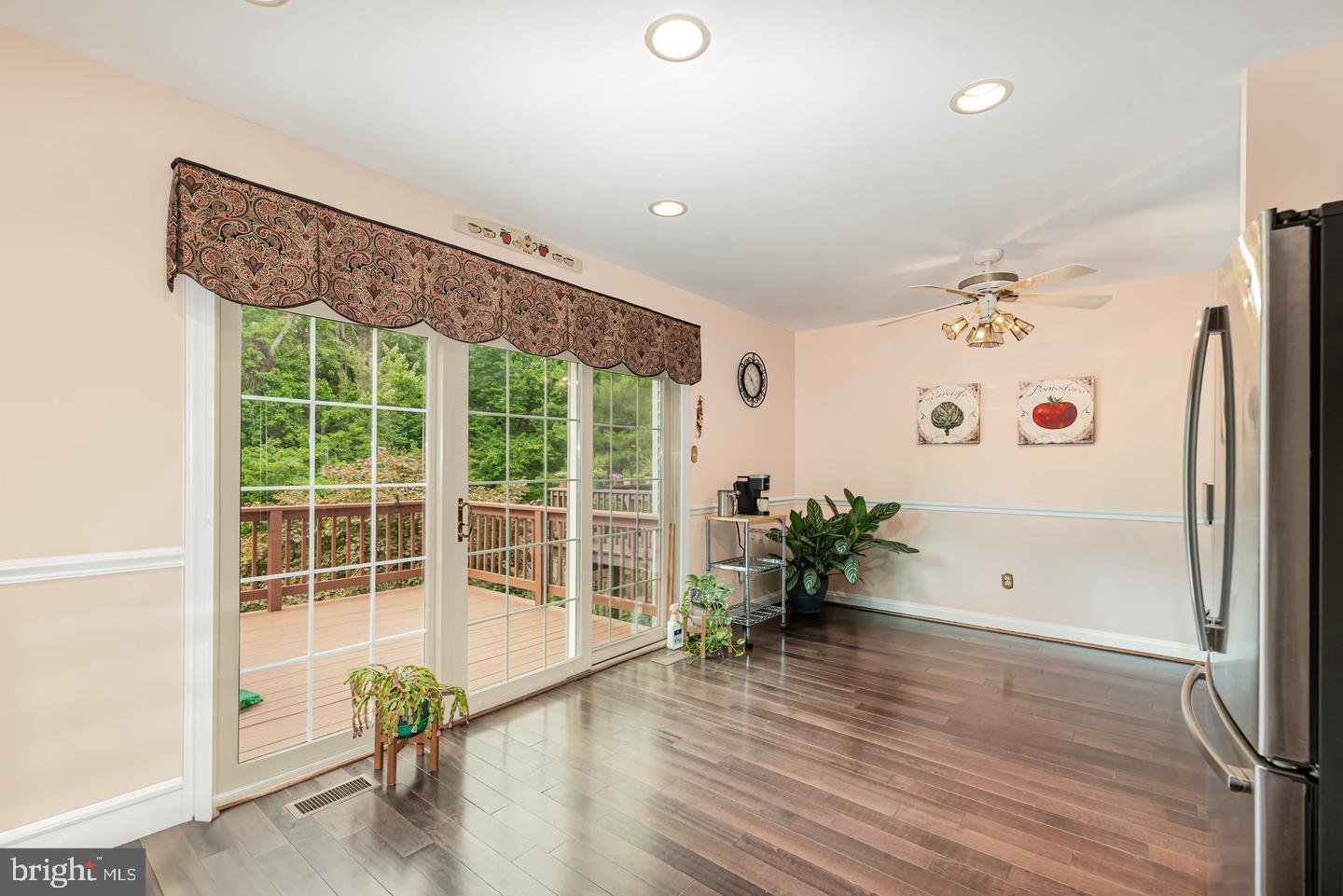 3954 Forest Valley Road Parkville, MD 21234 - Photo 9 of 29