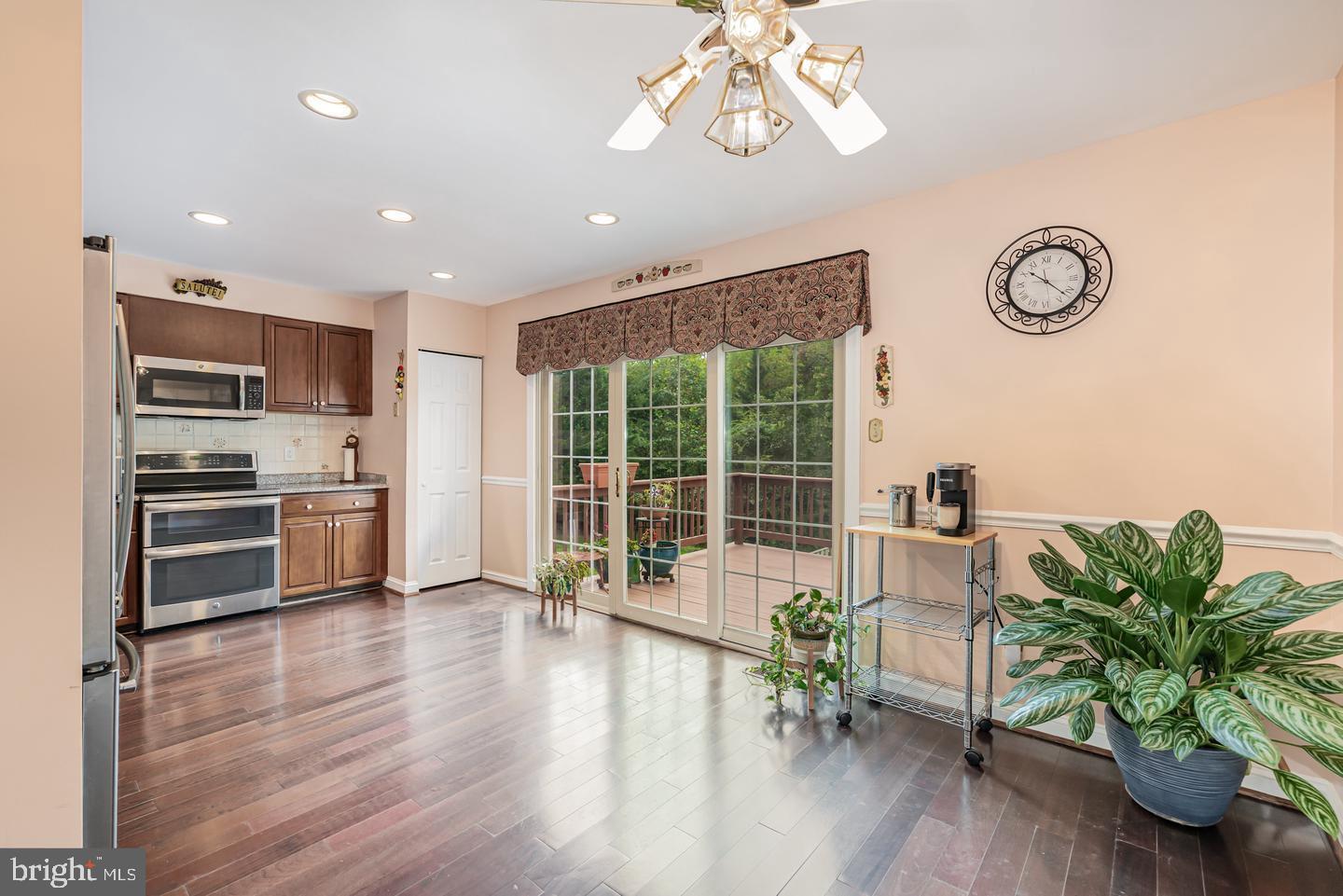 3954 Forest Valley Road Parkville, MD 21234 - Photo 10 of 29