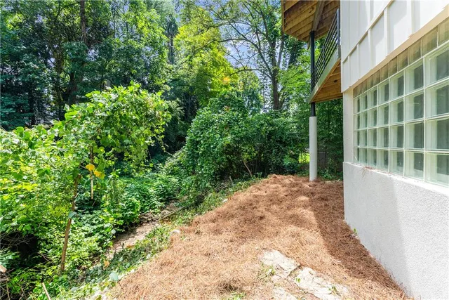 $5,900 | 335 Eureka Drive Northeast, Atlanta, GA 30305