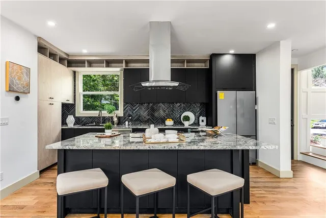 $5,900 | 335 Eureka Drive Northeast, Atlanta, GA 30305