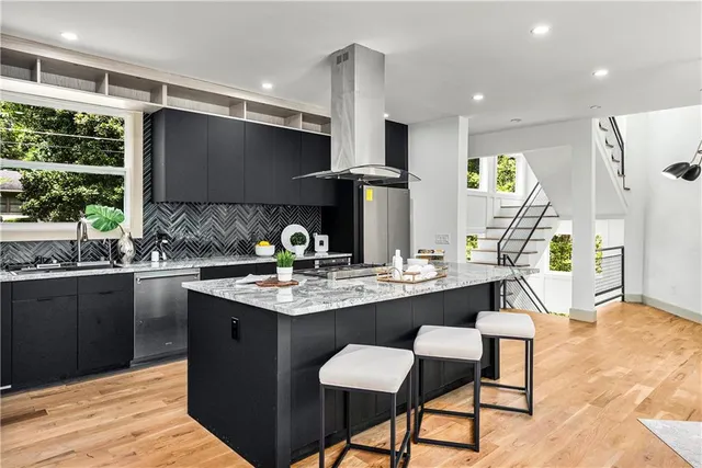 $5,900 | 335 Eureka Drive Northeast, Atlanta, GA 30305